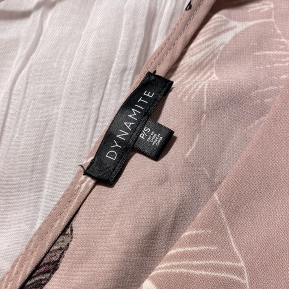 Beautiful Floral Blouse | Split Sleeve | V-Neck | Waist Tie | Dusty Pink - Picture 6 of 7